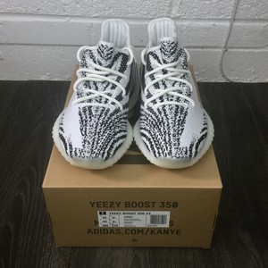 yeezy boost 350 v2 cblack