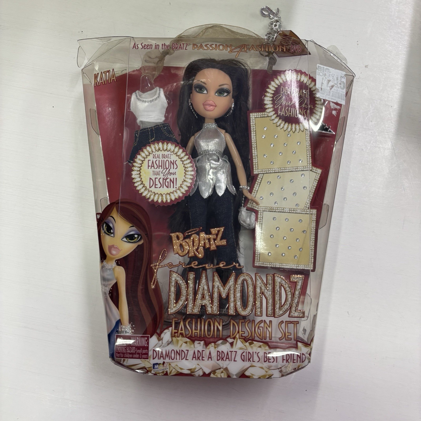 Bratz Forever Diamondz &bull;Katia&bull; Sealed NIB With Keychain
