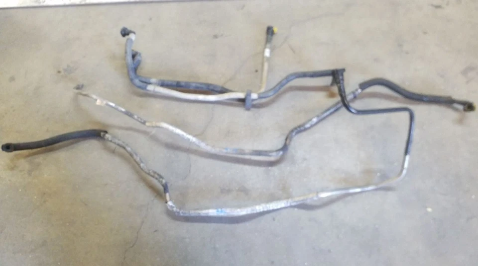 Bomba de combustible de 6,7 L para líneas de combustible del motor | Se adapta a Ford F250 F350 2011-2015 Foto 4 de 4