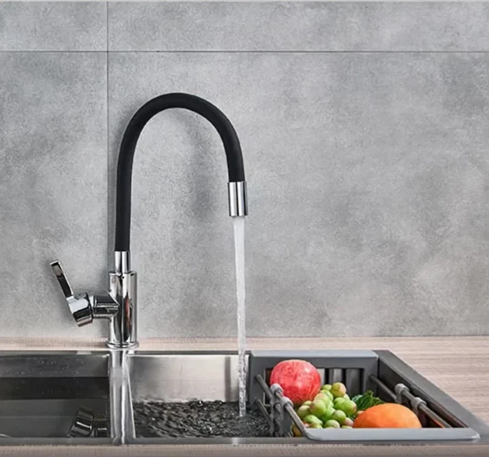 Miscelatore nero flessibile canna alta colore rubinetto monocomando da cucina - Immagine 2 di 4