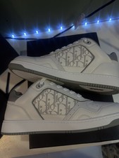 Dior Men s Low Top Lace-Up Monogram Logo Snea...