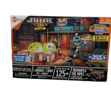 Junk Bots REVS HIDEOUT HEXBUG NEW In Box Sealed