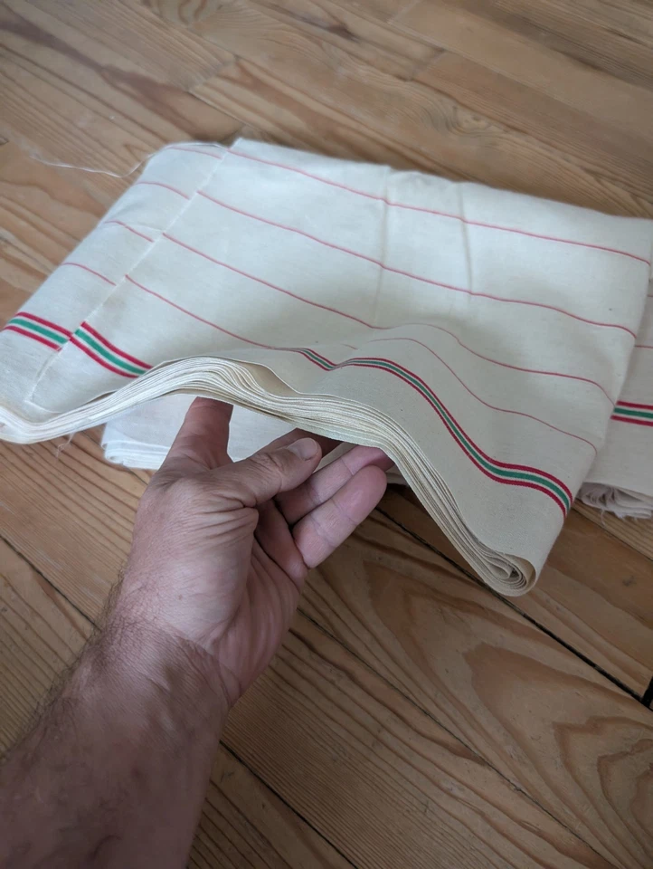 Gros coupon pour torchon ou autre en coton, longueur 9m, liteaux rouge et vert - Photo 3/4