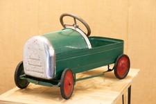 Antique Early 20th Centry Steel / Tin Pedal Car - Triang Lines?