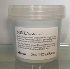 Davines Minu Illuminating Protective Conditioner - 8.5 oz / 250 mL