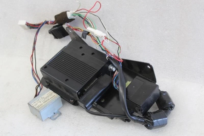 1997 1998 1999 2000 LEXUS SC400 SC300 ДИНАМИК РЕЛЕ ШУМОПОДАВЛЕНИЯ ФИЛЬТР - Изображение 2 из 4