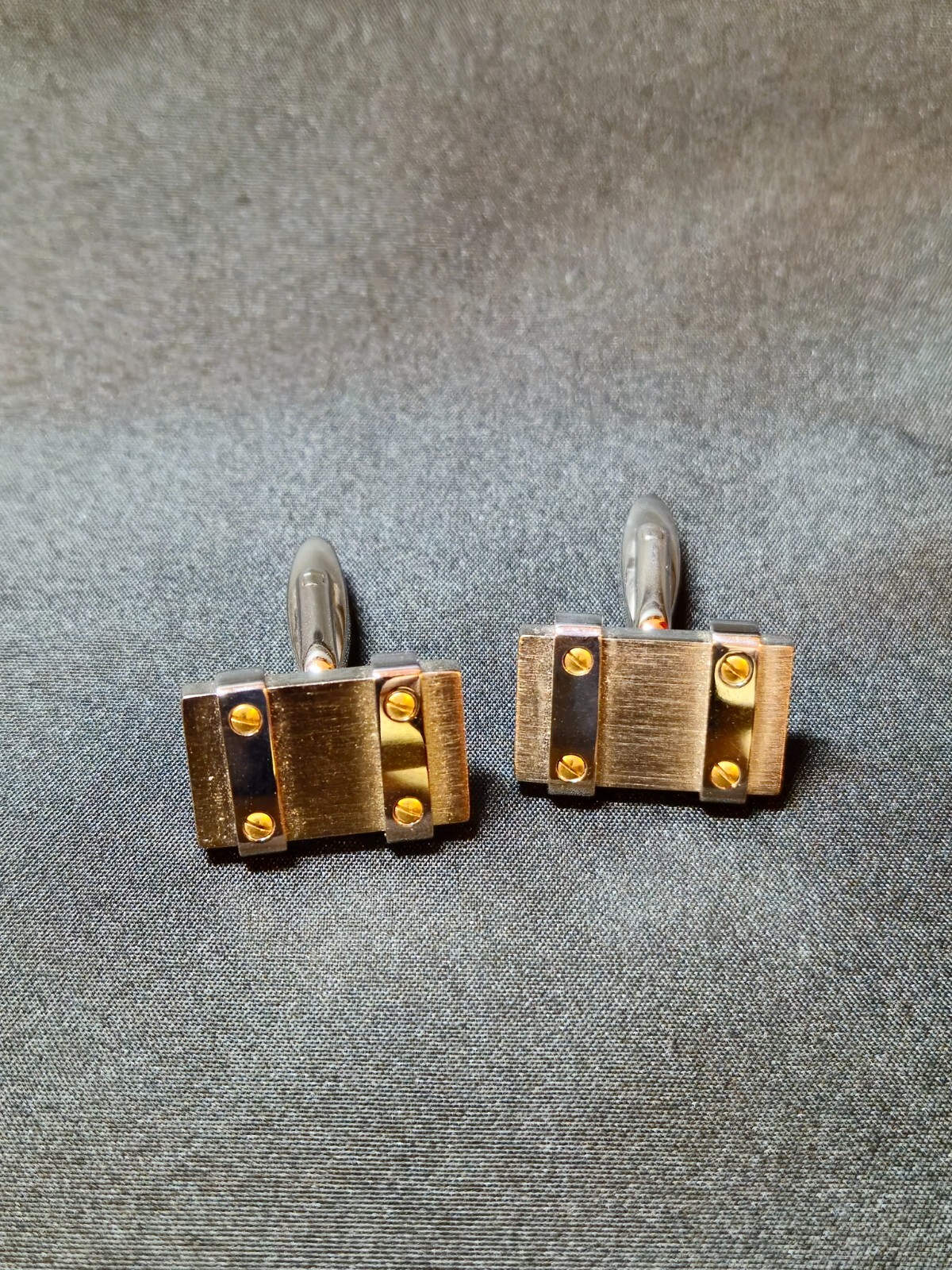 SIlver colour rectangular Cufflinks - image 1