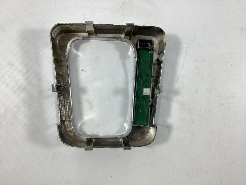 Volkswagen Tiguan 2009-2011 indicador de marcha embellecedor 5M1713203 OEM. Foto 4 de 4