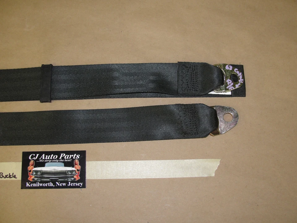 63 Pontiac Catalina 4 Dr RIGHT PASSENGER SIDE FRONT SEAT BELT BUCKLE & RECEIVER - Image 4 of 4