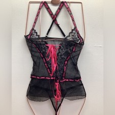 Lingerie black and pink mesh and ribbon set