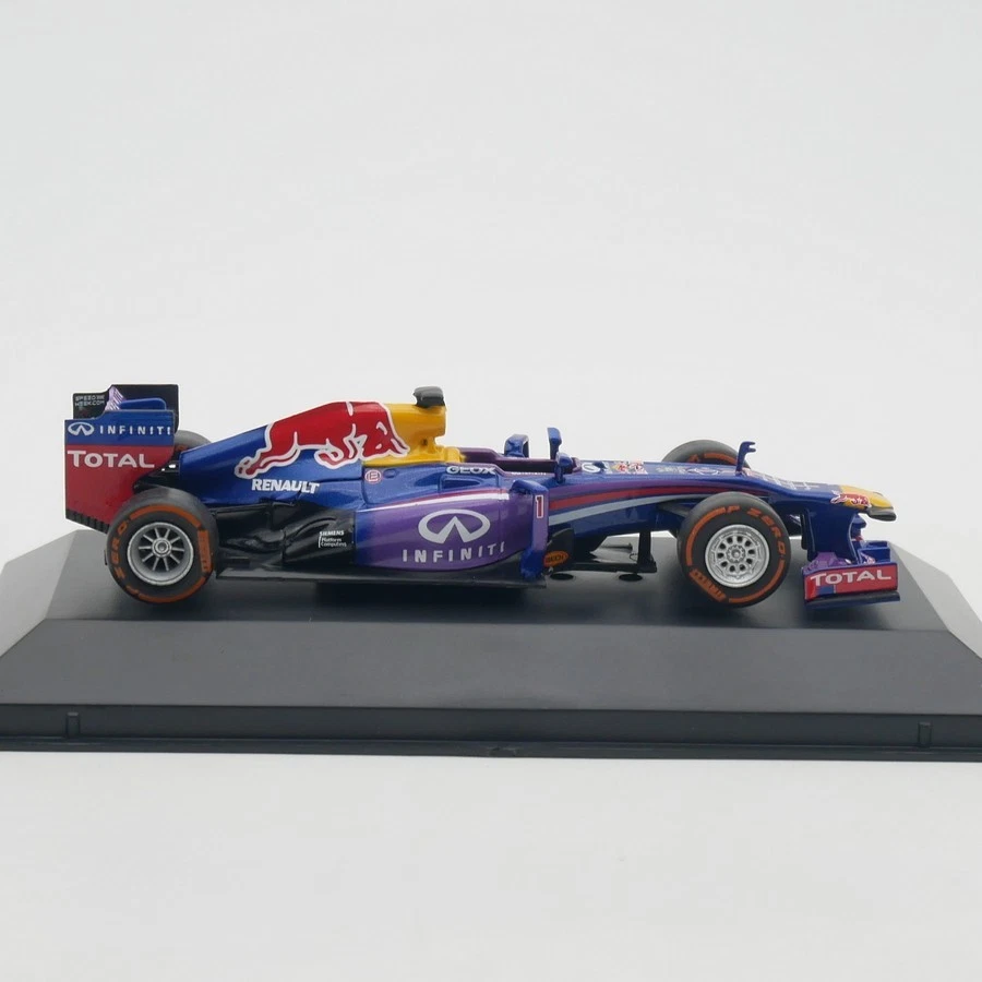 ixo 1:43 F1 Cars RED BULL RACING RB9 2013 Sebastian Vettel Diecast Car Model - Image 3 of 4