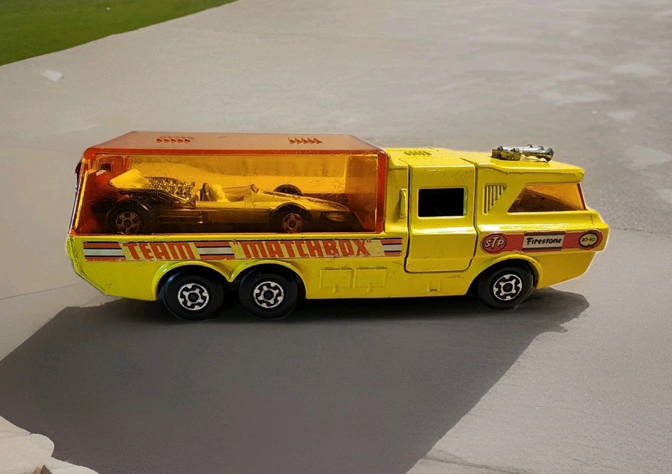 Matchbox Lesney K-7 Racing Car Transporter- W/Ramp & Formula 1 Car - Image 2 of 4