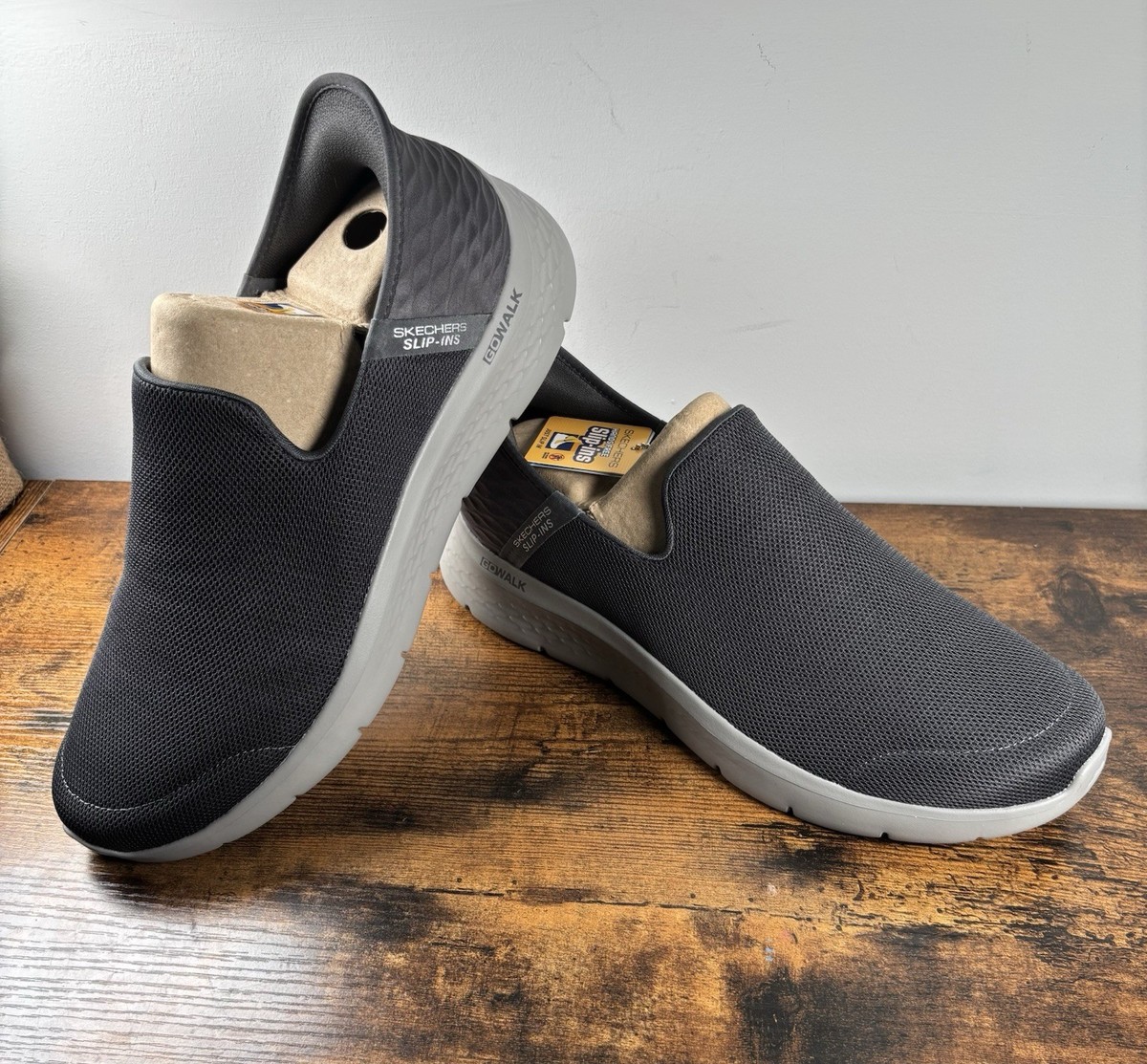 Skechers Men display picture 1