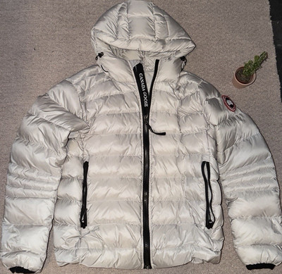 Canada Goose crofton Daunenjacke Herren M Silber mit Kapuze Reißverschluss