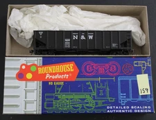 Roundhouse HO Kit 7750 - Norfolk & Western 3 Bay Rib Hopper #23033  (159)