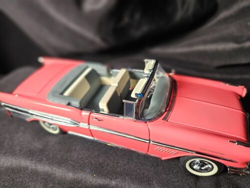 Franklin Mint 1957 Pontiac Bonneville Convertible 1:24 Scale Inv. #0053 - Picture 8 of 12