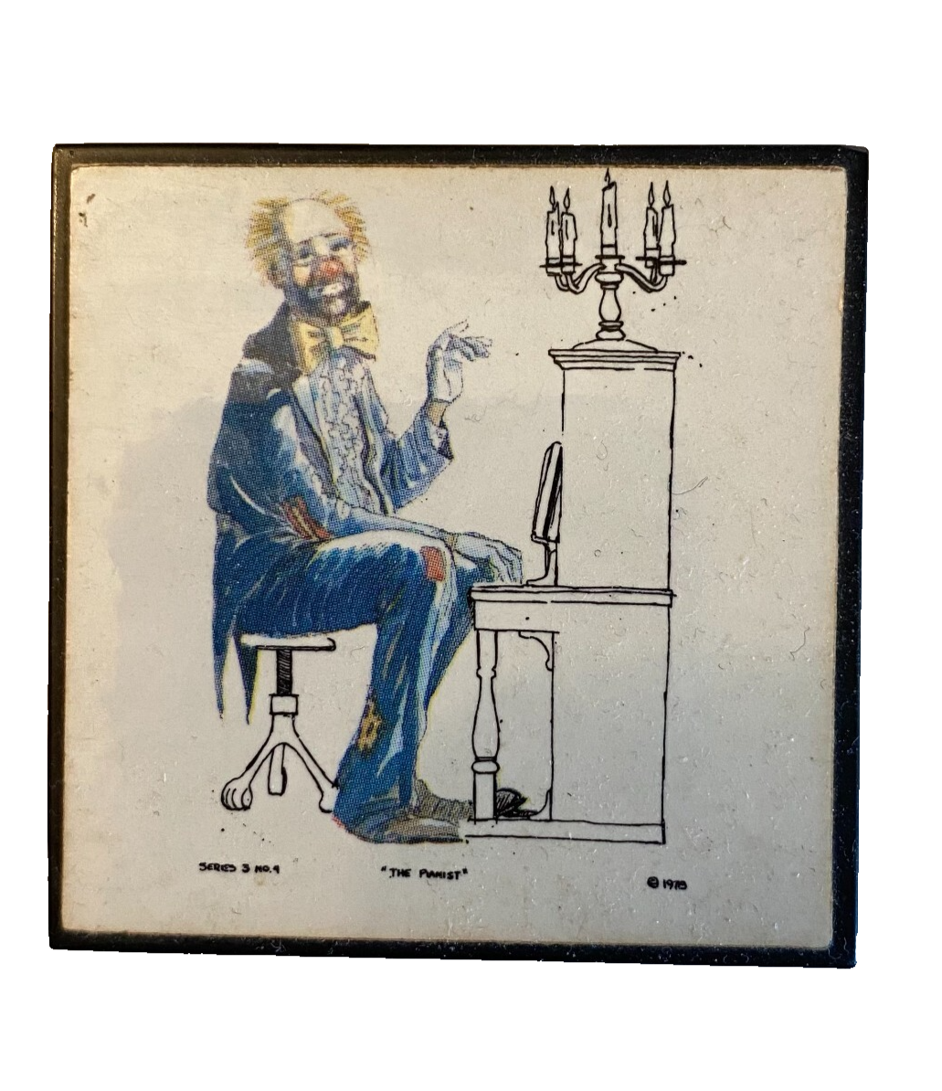 VTG 1973 GOZINTA BOX Series 3 No 4 The Pianist by Mai Creations Salem MA Collectible