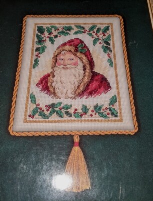Dimensions Gold Nuggets Santa and Holly Counted Cross Stitch Kit 8679 