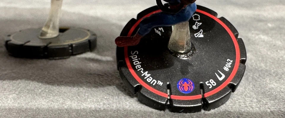 Heroclix Lote De 2 Spiderman 042 Rojo Peter Parker 208 Oro DC Wizkids 2004 Foto 3 de 4