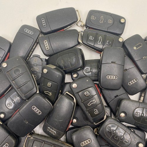 Lot x 48 Audi Flip Key Fob Remote Keyless Worn Mix Bulk Locksmith Lot - Picture 2 of 5