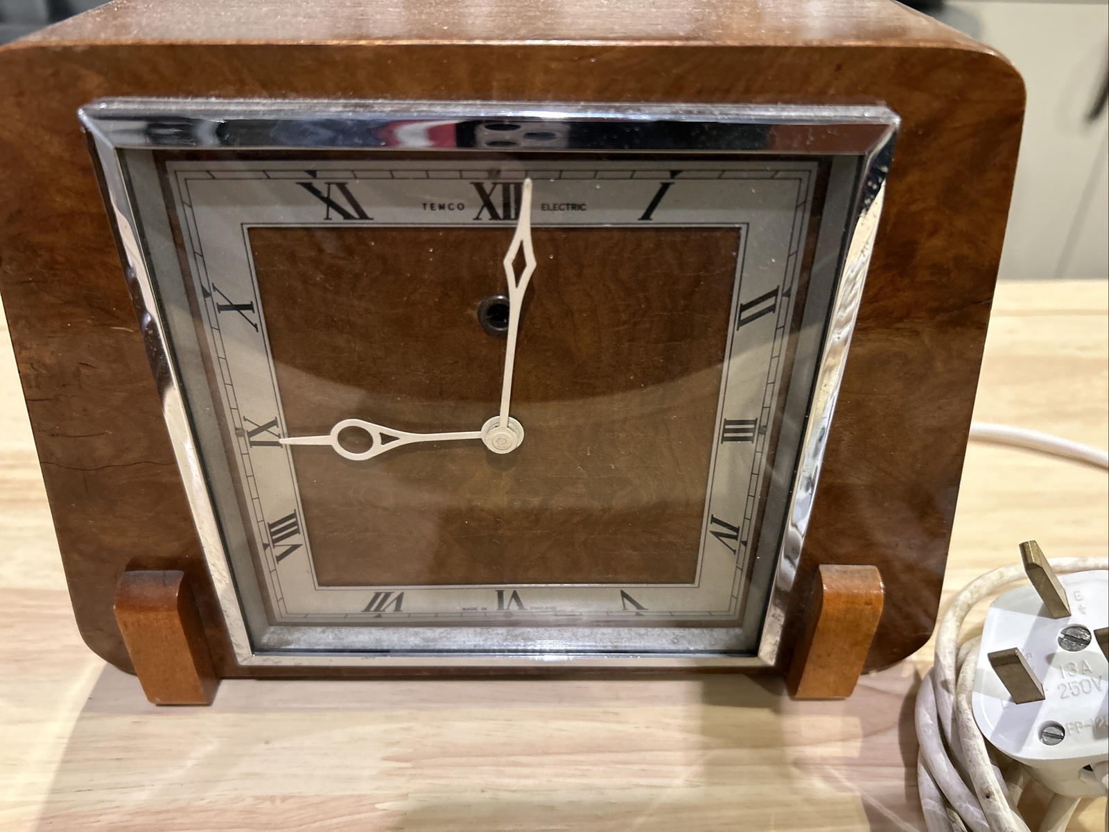 Two Art Deco style Mantle Clocks eBay