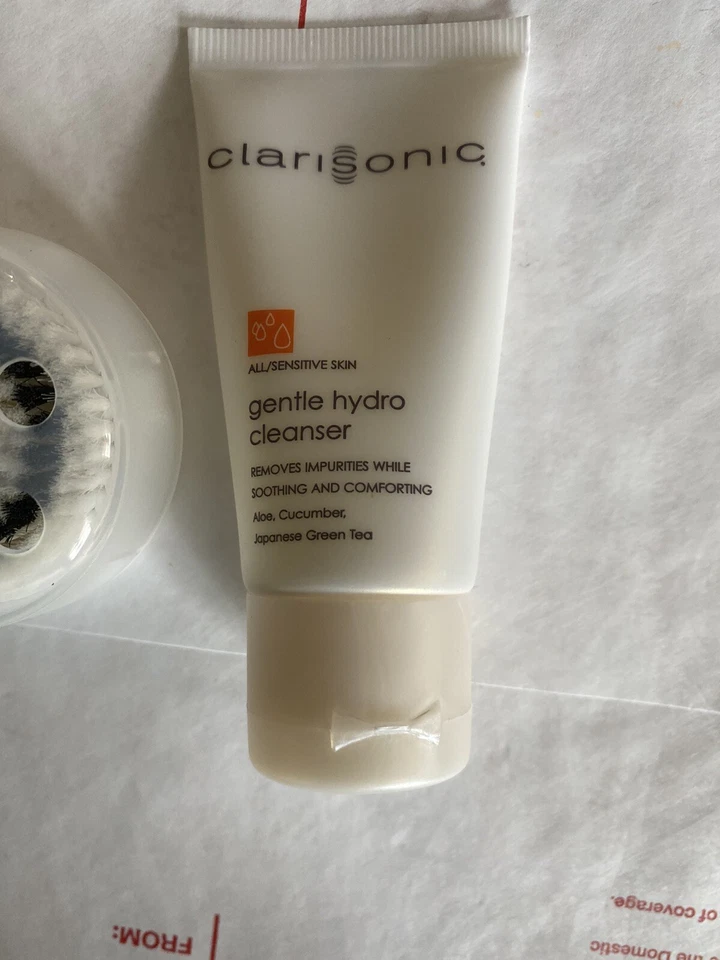 Clarisonic Hidrolimpiador Suave Viaje Tamaño 1 Foz 30 ml Y Cepillo Foto 3 de 4