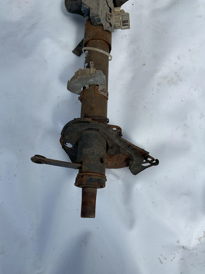 Columna de dirección PONTIAC FIREBIRD 79 80 NO FALTA LLAVE PALANCAS VER FOTO Foto 2 de 4