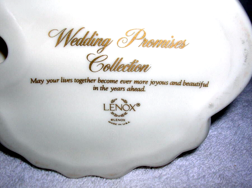 Estatuilla Lenox de la colección Wedding Promises marfil pintada a mano China - Imagen 5 de 7