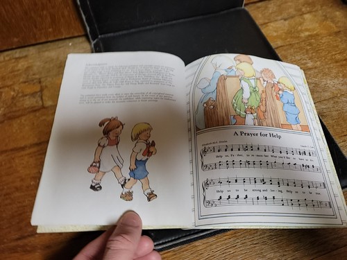 A Little Golden Book of Hymns 1985 VTG religious church Christian music - Picture 8 of 11