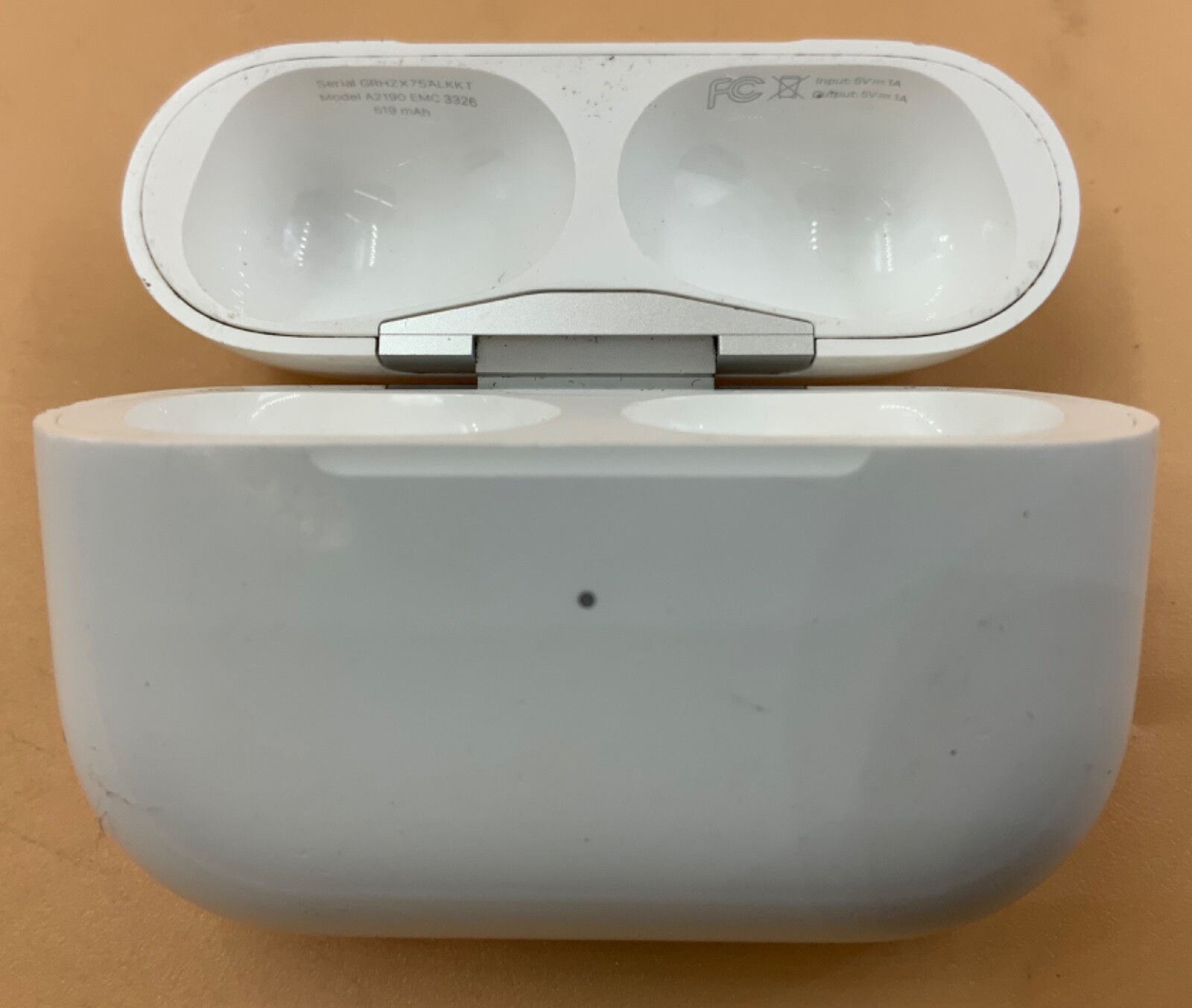 Genuine Apple AirPods Pro Charging Case (A2190) MWP22AM/A CASE ONLY Works Well-image