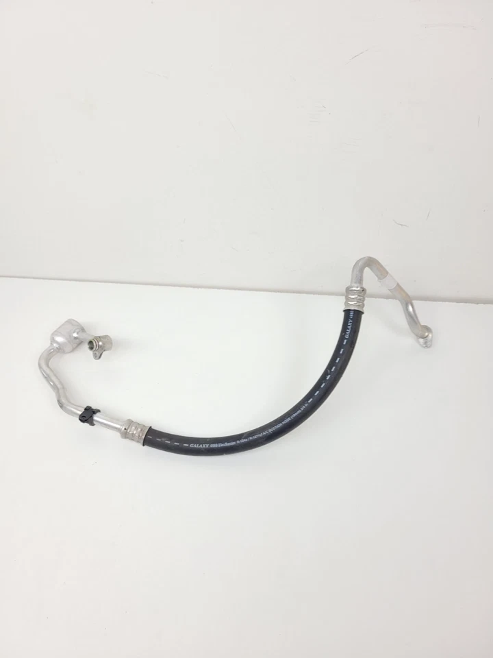 Land Rover Discovery 2017-2020 3,0 L aire acondicionado manguera de succión OEM Foto 2 de 4