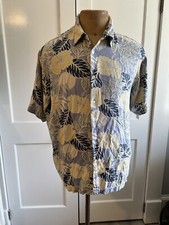 Izod Men's Silk Hawaiian Size LargeTropical Floral Camp Short Sleeve Shirt