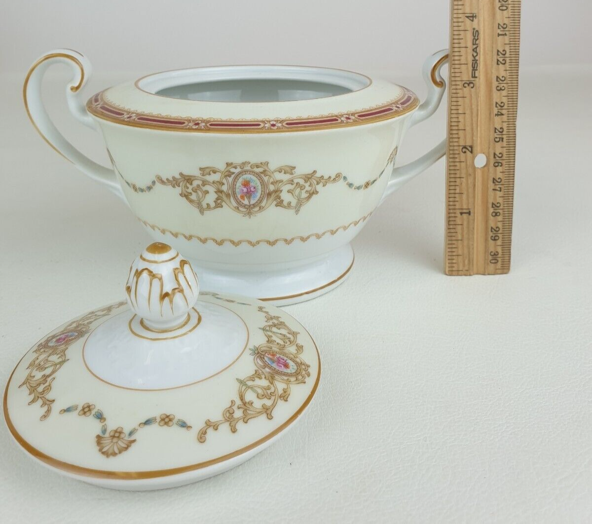 Noritake Nippon Toki Kaisha #1802 Set of 12 Cups & Saucers w
