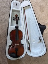 3/4Sized Violin Set, including bow and case.