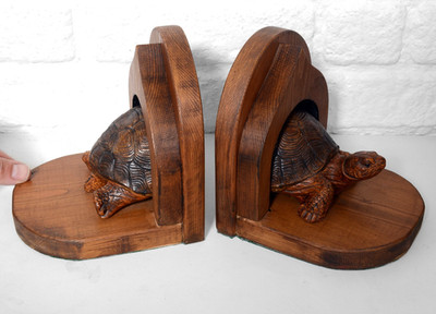 Vintage Schildkröte Paar Buchstützen / Buchstützen, Holzeinfassung. Wunderbar!