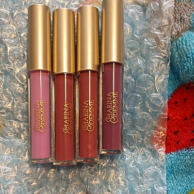 Marina de Bourjois Long Lasting Liquid Lip Gloss 4pc Pink Red Berry 0.1
