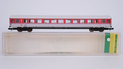 Minitrix N 13199 Großraumwagen 2. Kl Bpmz 291.3 DB | Condition: Gebraucht
