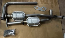 Catalytic Converter Y-Pipe Assembly Fits 1999-2000 Cadillac Escalade 5.7L V8