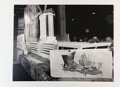 1987 Orange Bowl Parade Light Up Miami Float Construction Florida FL Press Photo