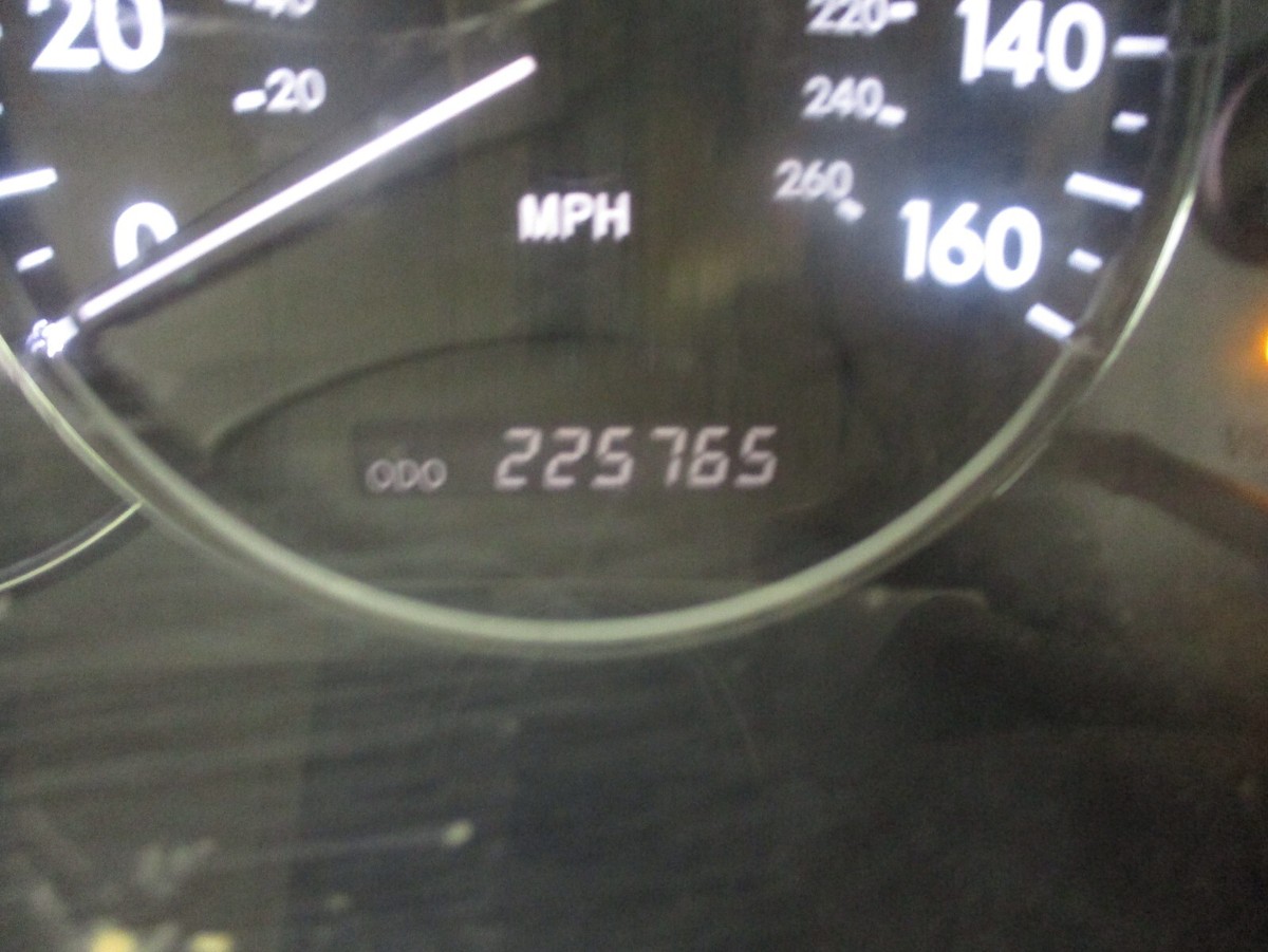 05 06 Toyota Avalon Speedometer Instrument Cluster 225k Miles