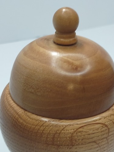 Vtg Hand Turned Wooden Bulbus Lidded Trinket Box W/ Pedistal Sign By Artist WRL - Picture 10 of 18