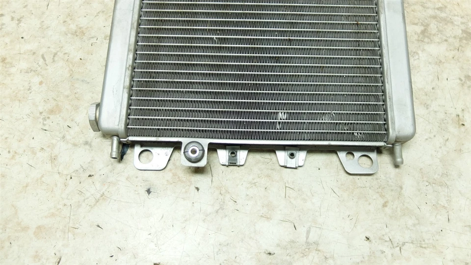 09 Aprilia Scarabeo 500 Scooter radiator - Image 2 of 4