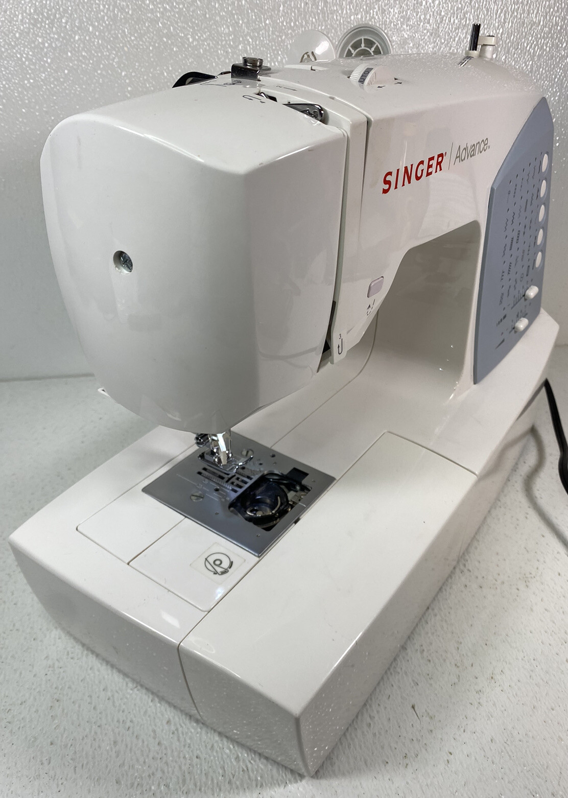 SINGER Advance 7422 Electronic Sewing Machine Working W/ Foot Pedal