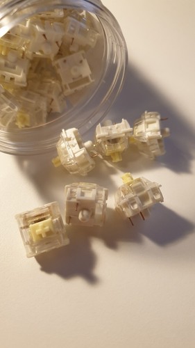 Przełączniki Gateron Jupiter Banana 108 szt. 3 pin MX POM Pre Lubed