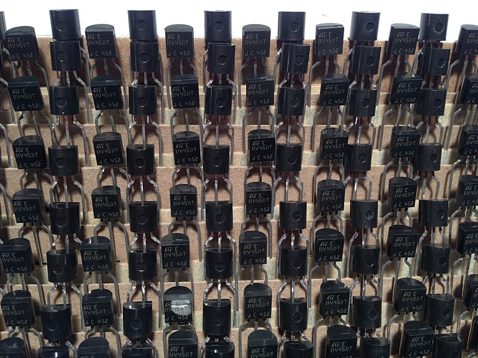 2.000 Stück/ 2.000 pieces STBV45 = MJE13002A in TO-92 13003 13001 NEW ~ - Bild 2 von 4