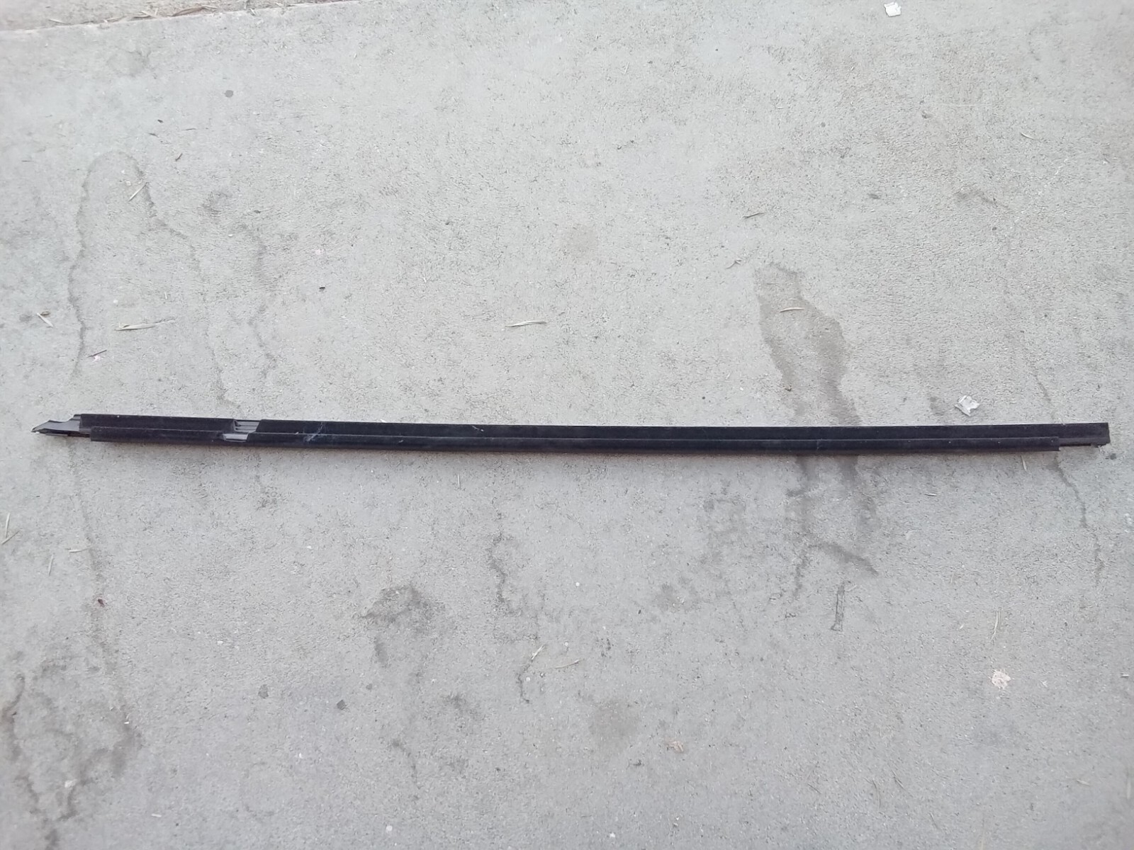 2020-22 Bentley GT WINDOW APERTURE SEAL (3SD867368B) DOOR TRIM STRIP oem