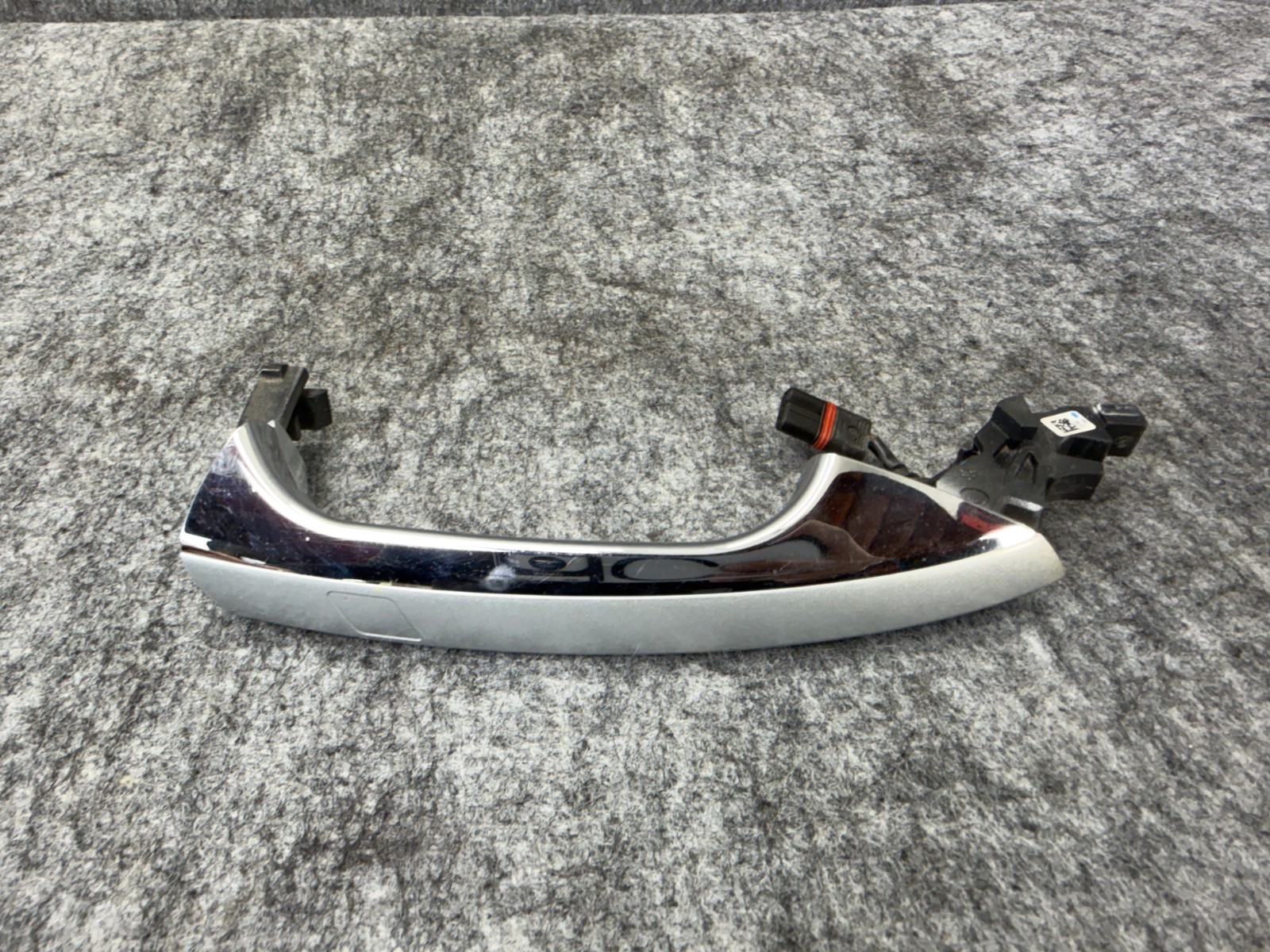 Front Exterior Door Handle Keyless Right Mercedes W207 W212 E250 E350 E400 oem