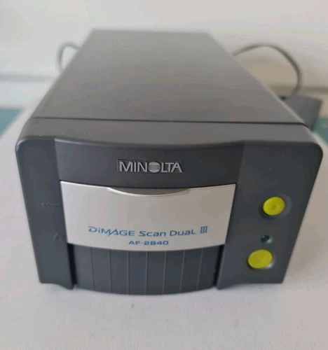 Minolta - Konica Dimage Scan Dual III AF-2840, 35mm Slide and Film Scanner