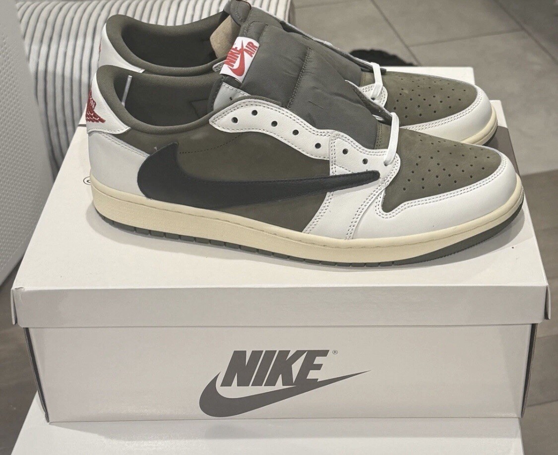 Travis Scott x Air Jordan 1 Retro OG SP Low Reverse Olive
