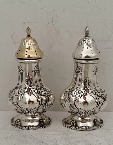 FRANCIS 1ST REED & BARTON STERLING SILVER  PAIR SALT & PEPPER  SHAKERS C. 1960